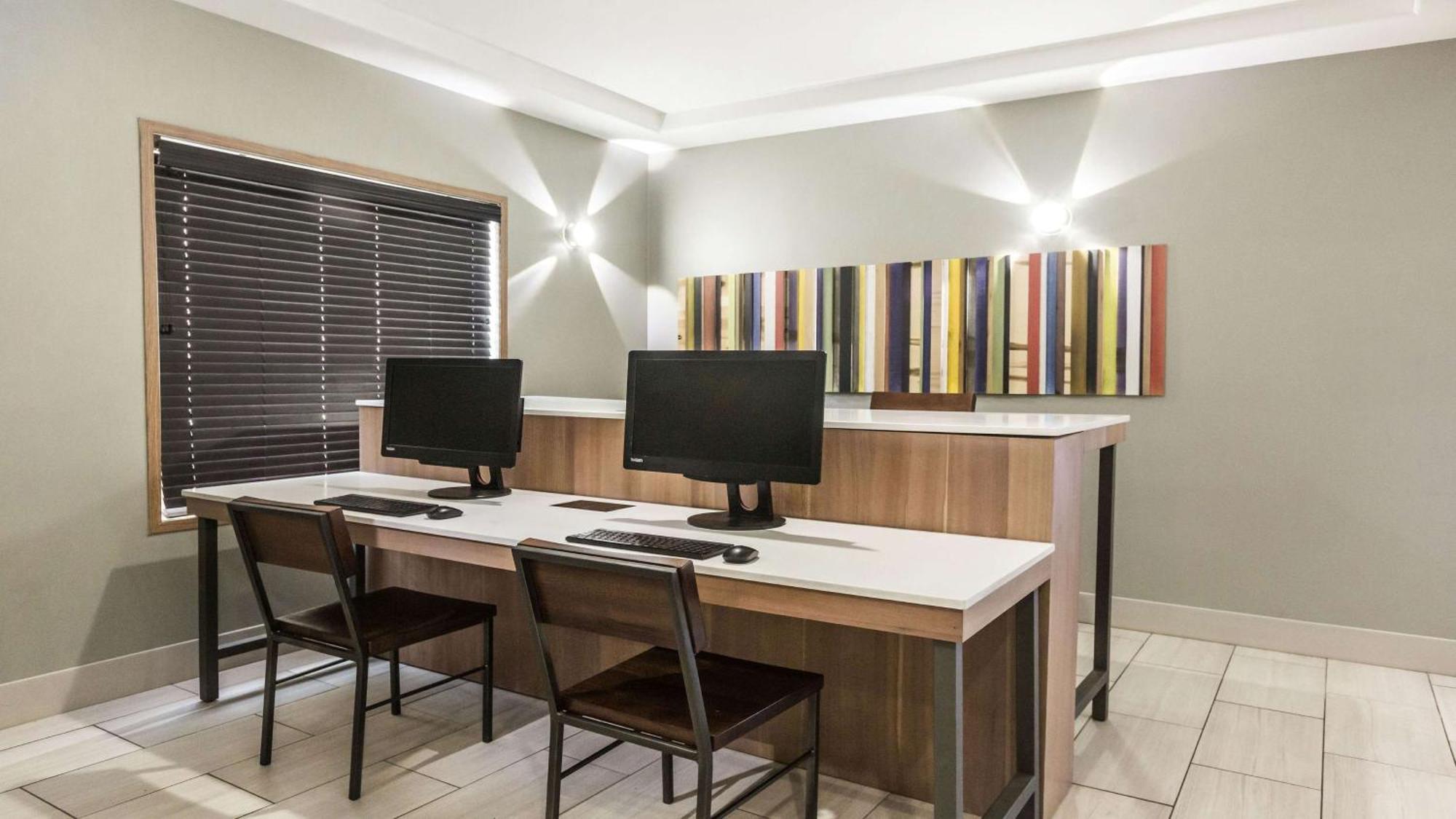 Holiday Inn Express & Suites-Regina-South By Ihg Zewnętrze zdjęcie