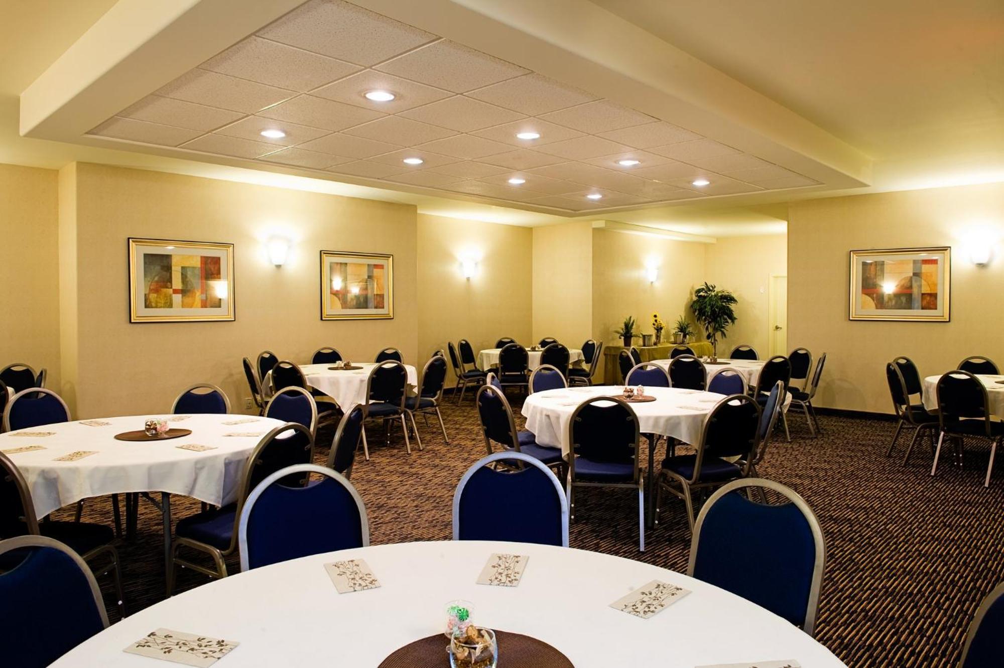 Holiday Inn Express & Suites-Regina-South By Ihg Zewnętrze zdjęcie